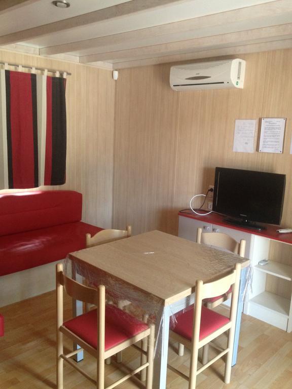 Camping Residence Chalet La Pomposa Terrazzoni Bonifacio  Cameră foto