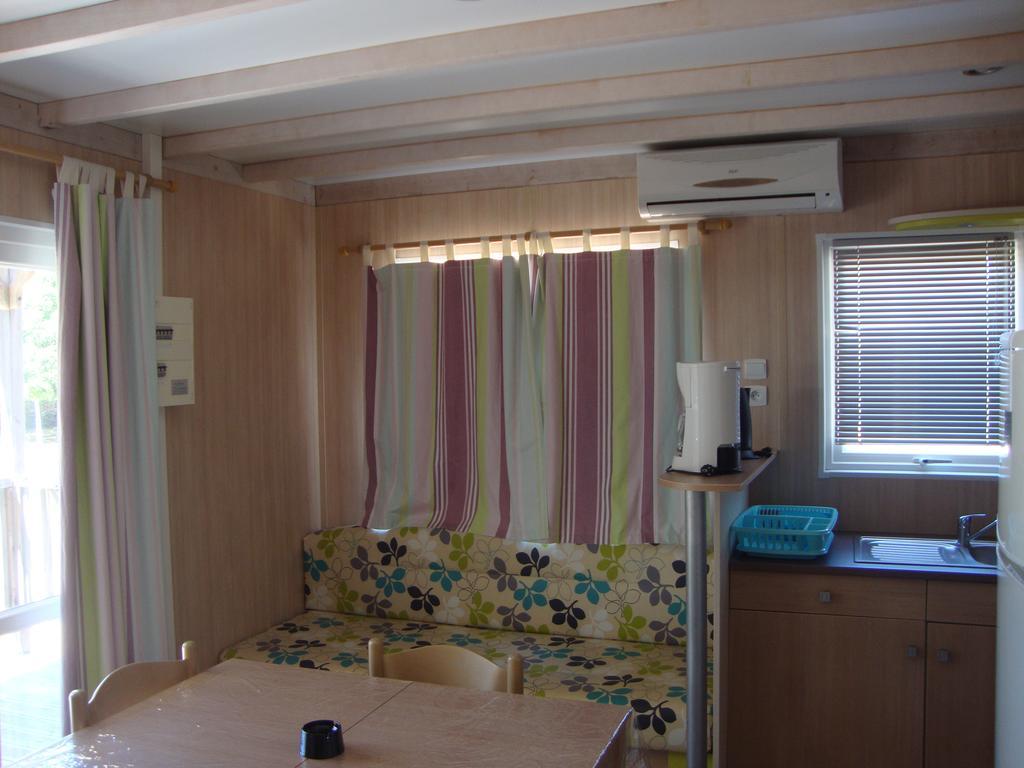 Camping Residence Chalet La Pomposa Terrazzoni Bonifacio  Cameră foto